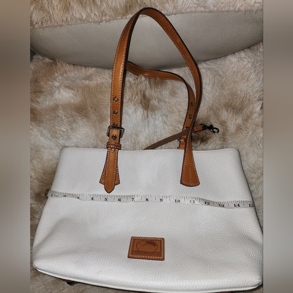 Elegant White and Tan Leather Dooney Bourke Gorgous Tote Bag - Picture 5 of 16